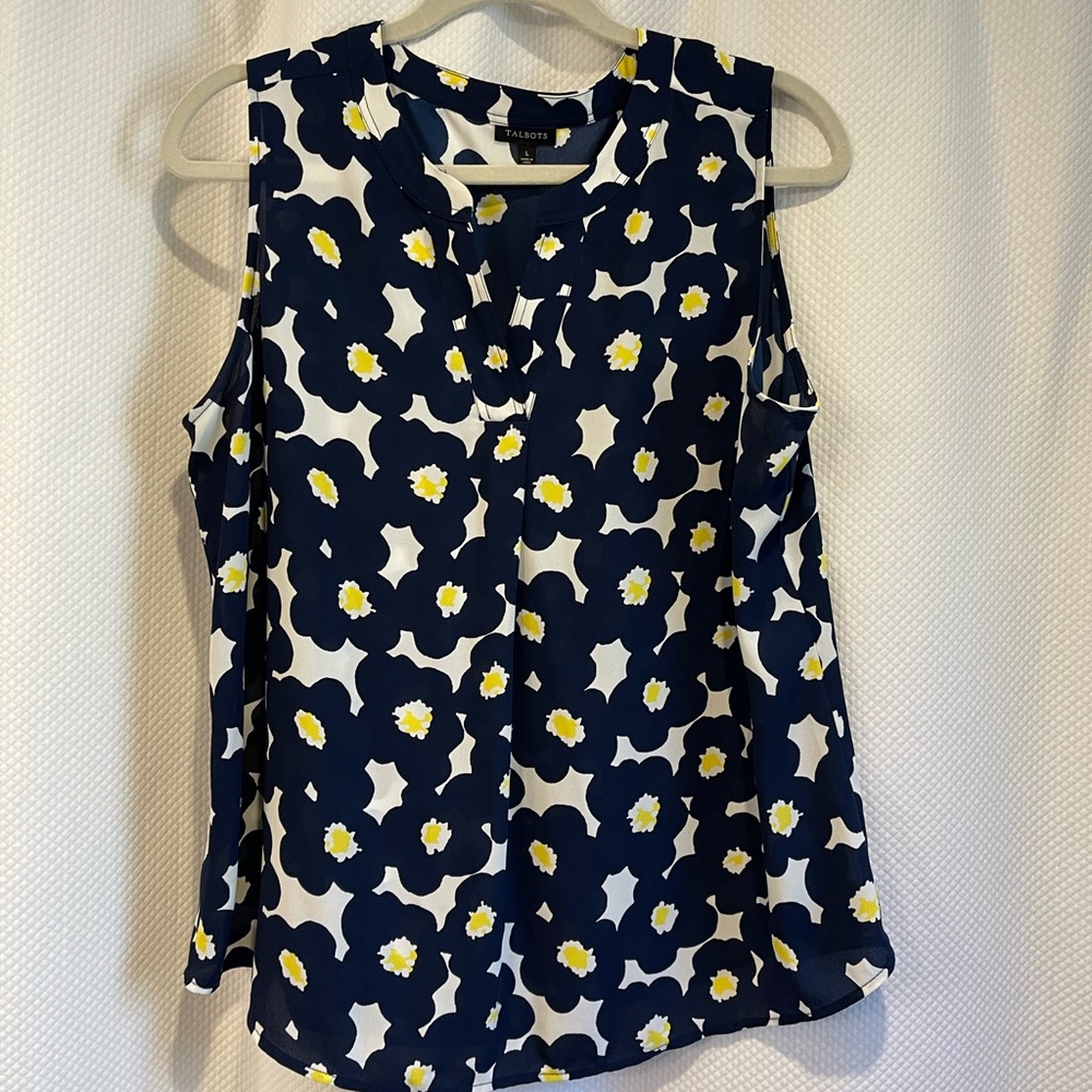Talbots sleeveless shirt, size L, great condition.